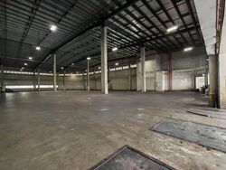 Tuas Lot (D22), Warehouse #554265021